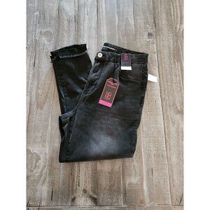 No Boundaries Women Juniors Curvy Super High-Rise Crop Jeans Size 15 Black Denim
